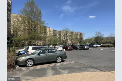 8370 Greensboro Drive #216, McLean, VA 22102 - Photo 37