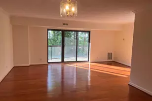 8370 Greensboro Dr, McLean, VA 22102 - Photo 3