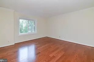 8370 Greensboro Dr, McLean, VA 22102 - Photo 7