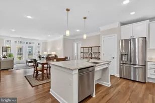 6101 Fairview Farm Dr, Alexandria, VA 22315 - Photo 5
