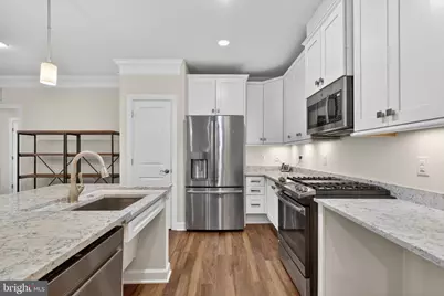 6101 Fairview Farm Drive #207, Alexandria, VA 22315 - Photo 3