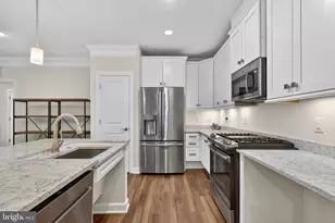 6101 Fairview Farm Dr, Alexandria, VA 22315 - Photo 3
