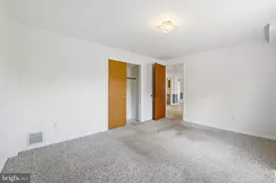 12106 Ruffin Dr, Fairfax, VA 22030 - Photo 33