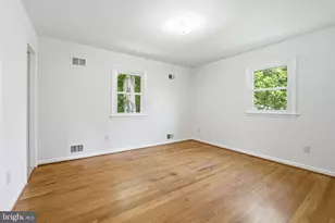 12106 Ruffin Dr, Fairfax, VA 22030 - Photo 23