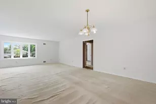 12106 Ruffin Dr, Fairfax, VA 22030 - Photo 7