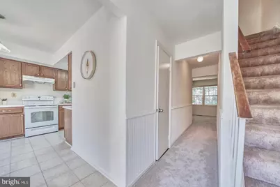 4936 McFarland Drive, Fairfax, VA 22032 - Photo 9