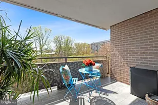 1800 Old Meadow Rd, McLean, VA 22102 - Photo 11