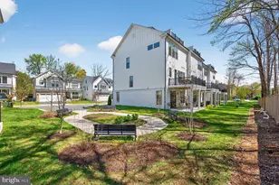 14665 Battery Ridge Ln, Centreville, VA 20120 - Photo 5