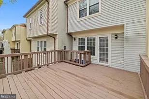 8640 Dellway Ln, Vienna, VA 22180 - Photo 9