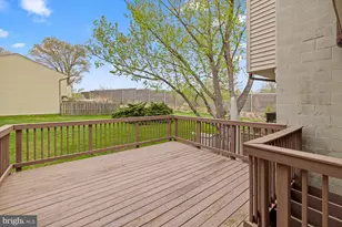 8640 Dellway Ln, Vienna, VA 22180 - Photo 11