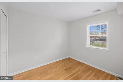 8640 Dellway Lane, Vienna, VA 22180 - Photo 21