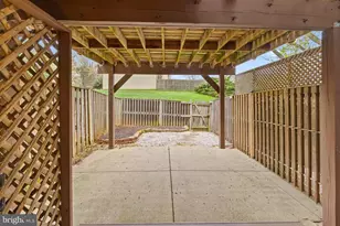 8640 Dellway Ln, Vienna, VA 22180 - Photo 31