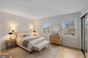 8640 Dellway Ln, Vienna, VA 22180 - Photo 13