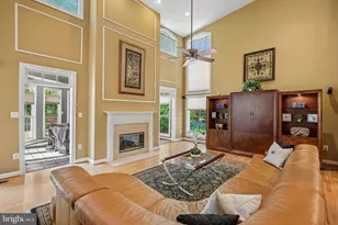 8220 Roseland Dr, Fairfax Station, VA 22039 - Photo 17