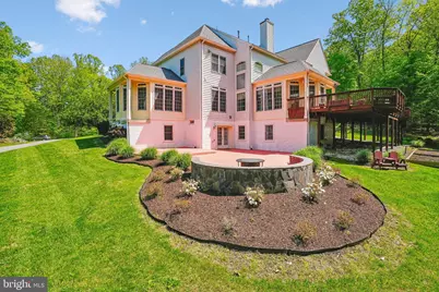 8220 Roseland Drive, Fairfax Station, VA 22039 - Photo 5