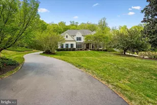 8220 Roseland Dr, Fairfax Station, VA 22039 - Photo 75