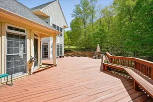 8220 Roseland Dr, Fairfax Station, VA 22039 - Photo 35