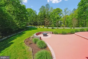 8220 Roseland Dr, Fairfax Station, VA 22039 - Photo 97