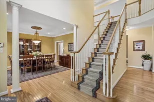 8220 Roseland Dr, Fairfax Station, VA 22039 - Photo 9