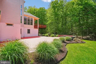 8220 Roseland Dr, Fairfax Station, VA 22039 - Photo 91