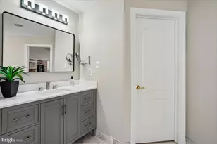 8220 Roseland Dr, Fairfax Station, VA 22039 - Photo 45