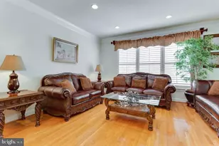 2149 Red Vine Dr, Vienna, VA 22182 - Photo 5