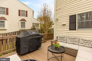 9146 Silchester Ct, Burke, VA 22015 - Photo 23