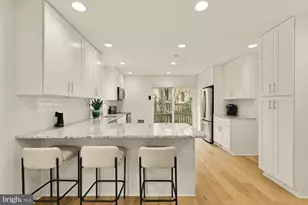 9146 Silchester Ct, Burke, VA 22015 - Photo 13