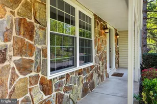 11715 Lariat Ln, Oakton, VA 22124 - Photo 25