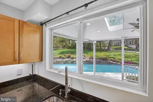 11715 Lariat Ln, Oakton, VA 22124 - Photo 33