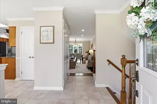 2130 Freda Dr, Vienna, VA 22181 - Photo 5