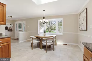 2130 Freda Dr, Vienna, VA 22181 - Photo 11