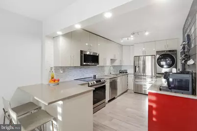 8340 Greensboro Drive #1007, McLean, VA 22102 - Photo 11