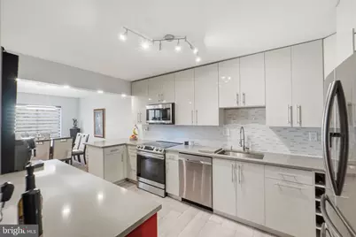 8340 Greensboro Drive #1007, McLean, VA 22102 - Photo 15