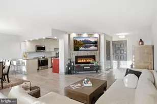 8340 Greensboro Dr, McLean, VA 22102 - Photo 5