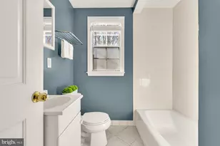 6715 W Wakefield Dr, Alexandria, VA 22307 - Photo 21