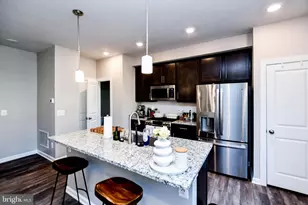 5692 Stephanie Tessa Way, Alexandria, VA 22303 - Photo 11