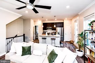 5692 Stephanie Tessa Way, Alexandria, VA 22303 - Photo 5