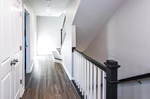 5692 Stephanie Tessa Way, Alexandria, VA 22303 - Photo 17