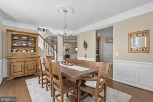 9323 Castle Hill Rd, Springfield, VA 22153 - Photo 15