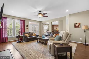 9323 Castle Hill Rd, Springfield, VA 22153 - Photo 29