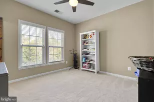 9323 Castle Hill Rd, Springfield, VA 22153 - Photo 55