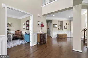 9323 Castle Hill Rd, Springfield, VA 22153 - Photo 5