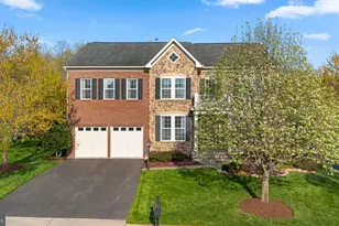 9323 Castle Hill Rd, Springfield, VA 22153 - Photo 3