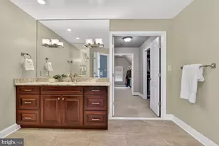 2795 Middleton Farm Ct, Herndon, VA 20171 - Photo 25