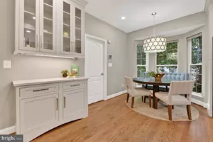 2795 Middleton Farm Ct, Herndon, VA 20171 - Photo 13