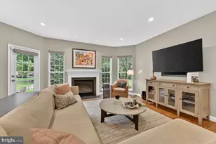 2795 Middleton Farm Ct, Herndon, VA 20171 - Photo 15