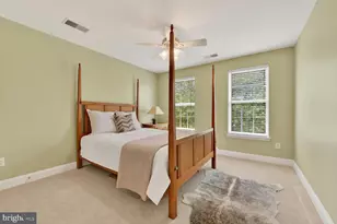 2795 Middleton Farm Ct, Herndon, VA 20171 - Photo 35