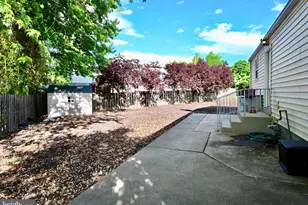 6936 Regent Ln, Falls Church, VA 22042 - Photo 19