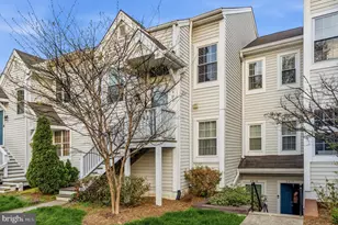 2822 Yarling Ct, Falls Church, VA 22042 - Photo 3